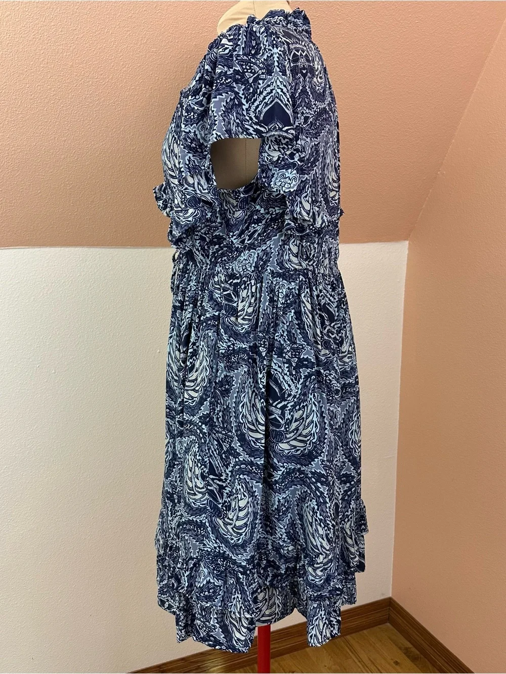 Sundance 100% Viscose Dress Womens L Blue Paisley Flutter Sleeve Empire Waist